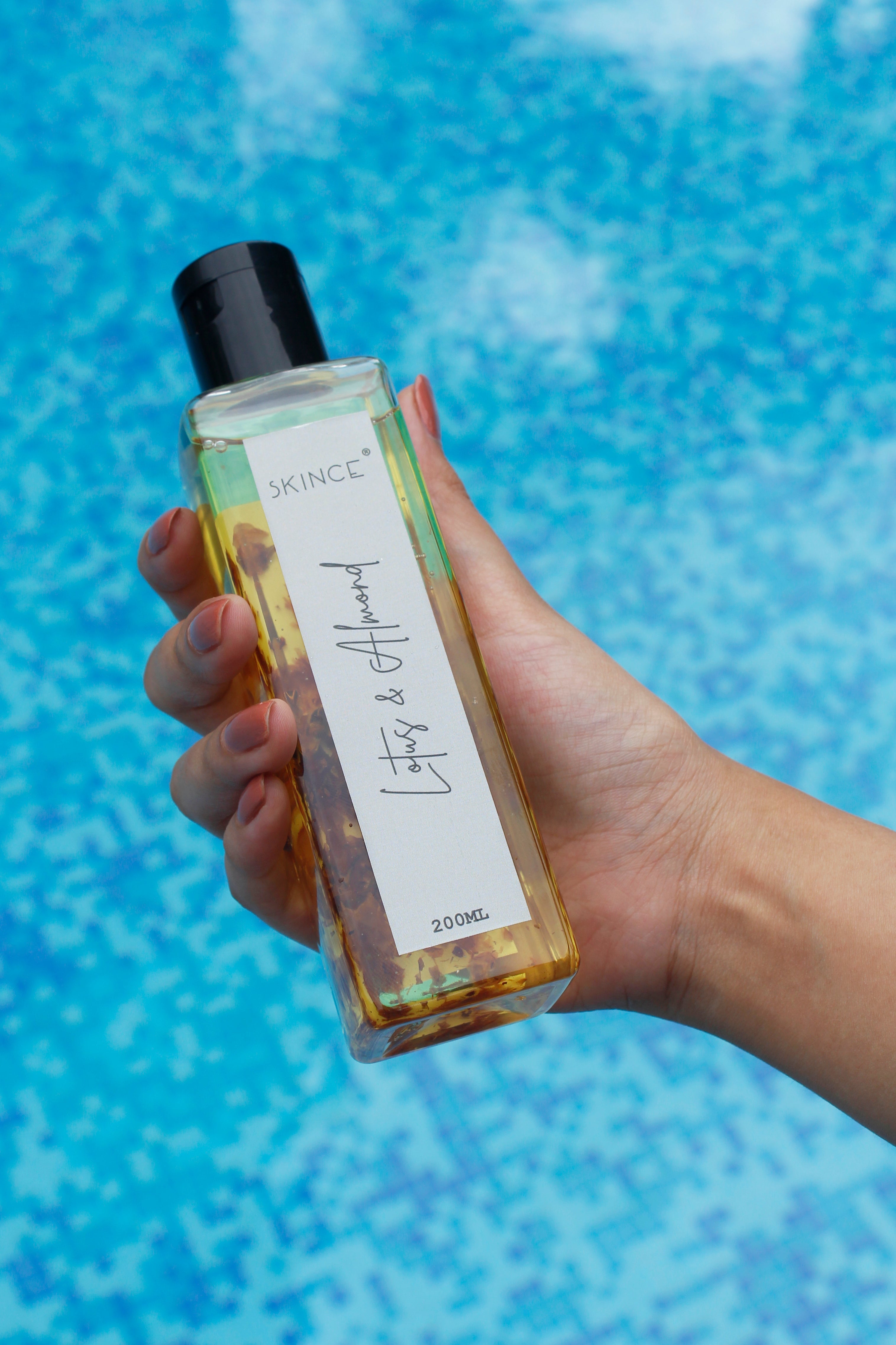 Lotus and Almond Oil
